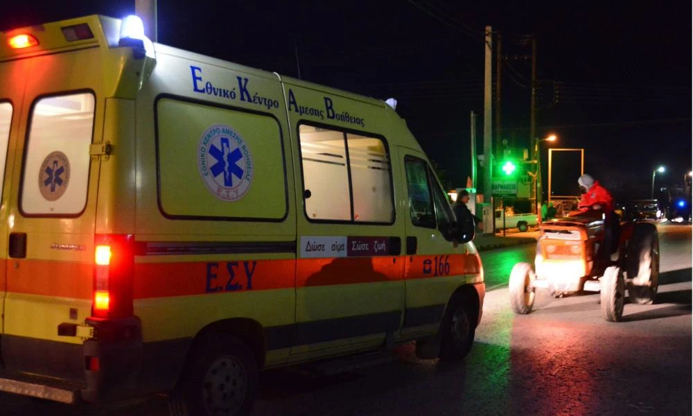 Χανιά: Έγινε σοβαρό τροχαίο τα ξημερώματα -Αυτοκίνητο κάηκε ολοσχερώς κι ο οδηγός απεγκλωβίστηκε από πολίτες (Εικόνες)